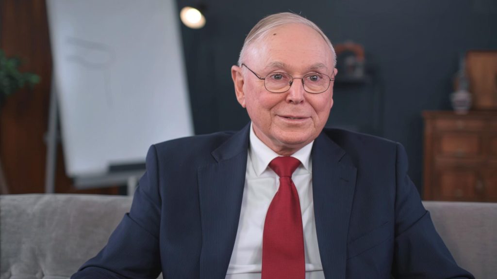 People with a Stoic Mindset Don’t Waste Time on These 10 Things, According to Charlie Munger